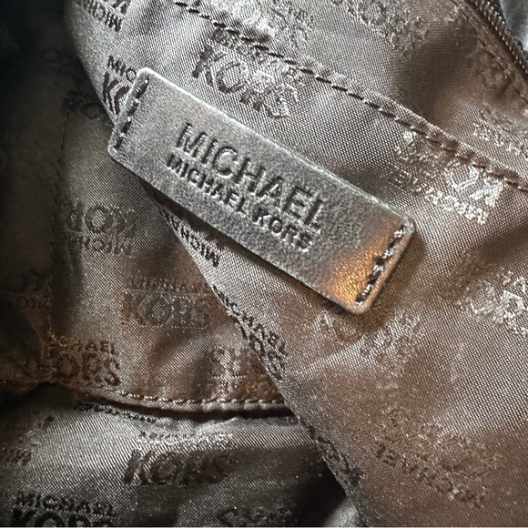 Adorable large black Michael Kors purse with soft leather gold hardware. - Picture 5 of 7